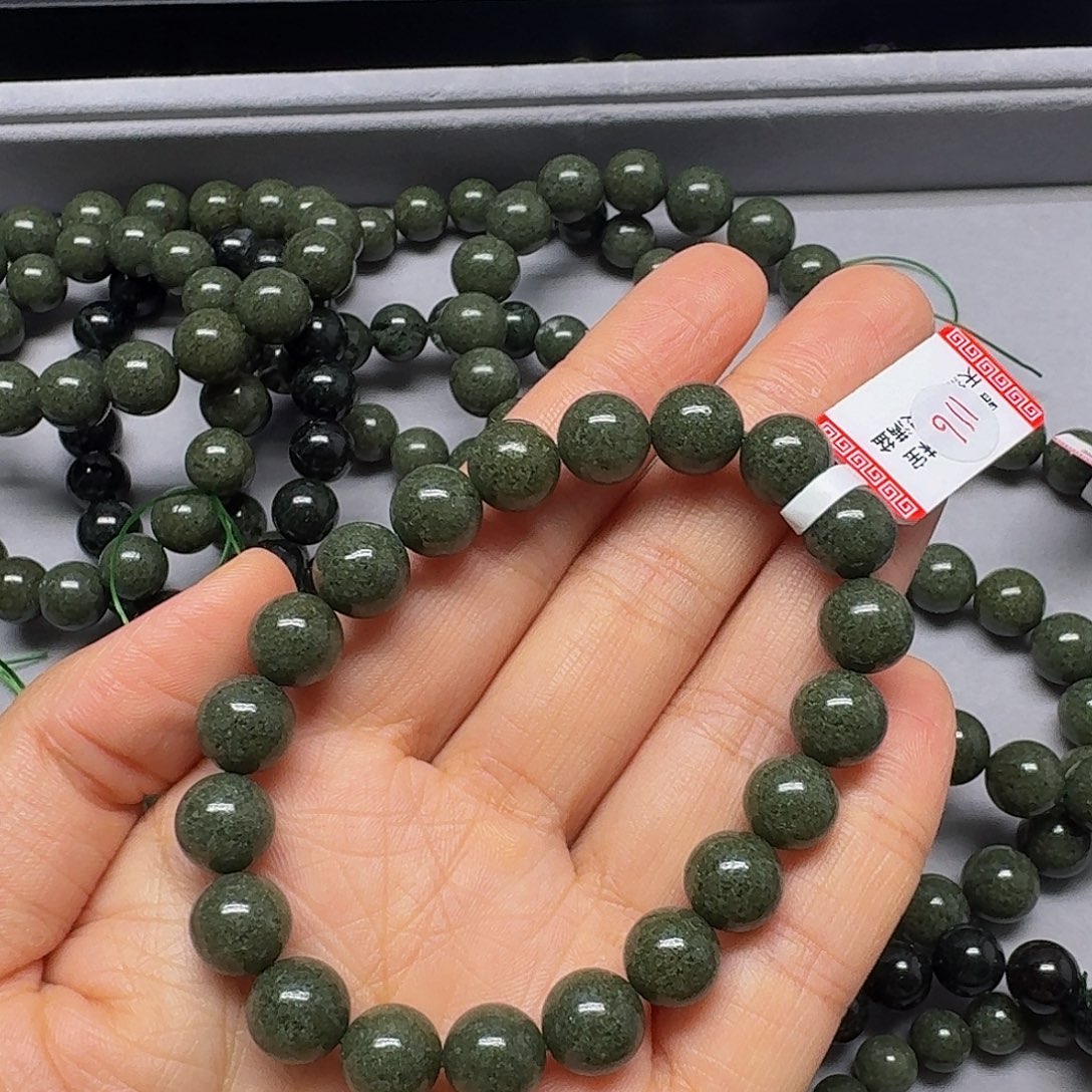 湘***湖手链水晶未镶嵌手链