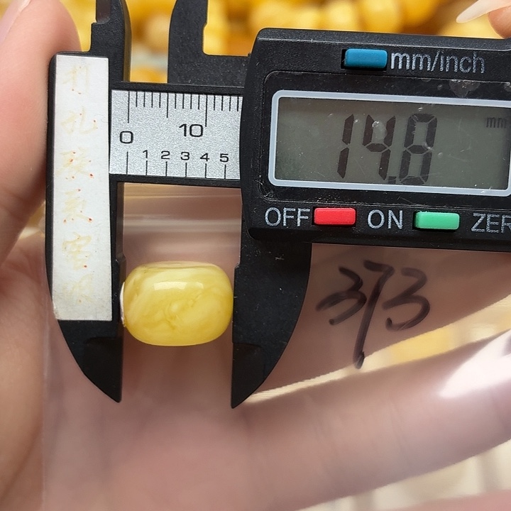 未镶嵌蜜蜡裸石西***S蜜蜡