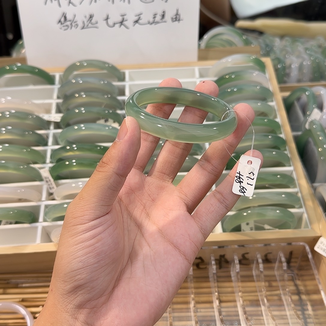 手镯玛瑙/玉髓未镶嵌圈口57.3