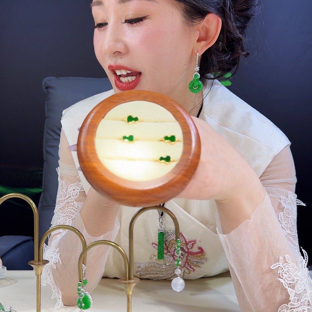 翡翠银S925镶嵌耳饰S925银镶嵌