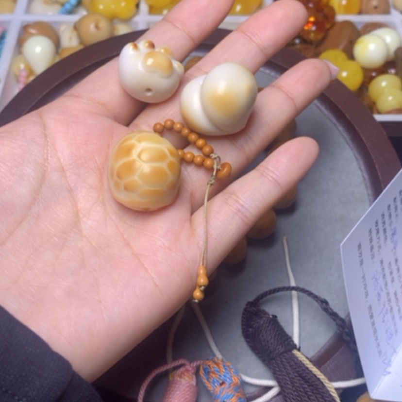 【闪购商品】吊坠猴头核桃似**华配饰