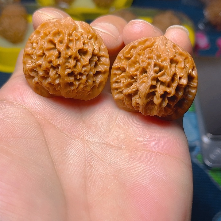 文玩核桃吊坠秦闷