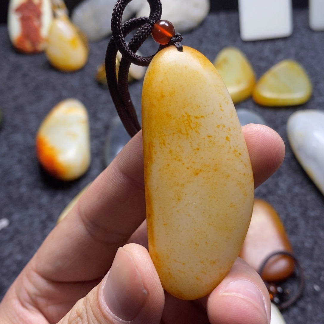 【闪购商品】和田玉颈饰未镶嵌