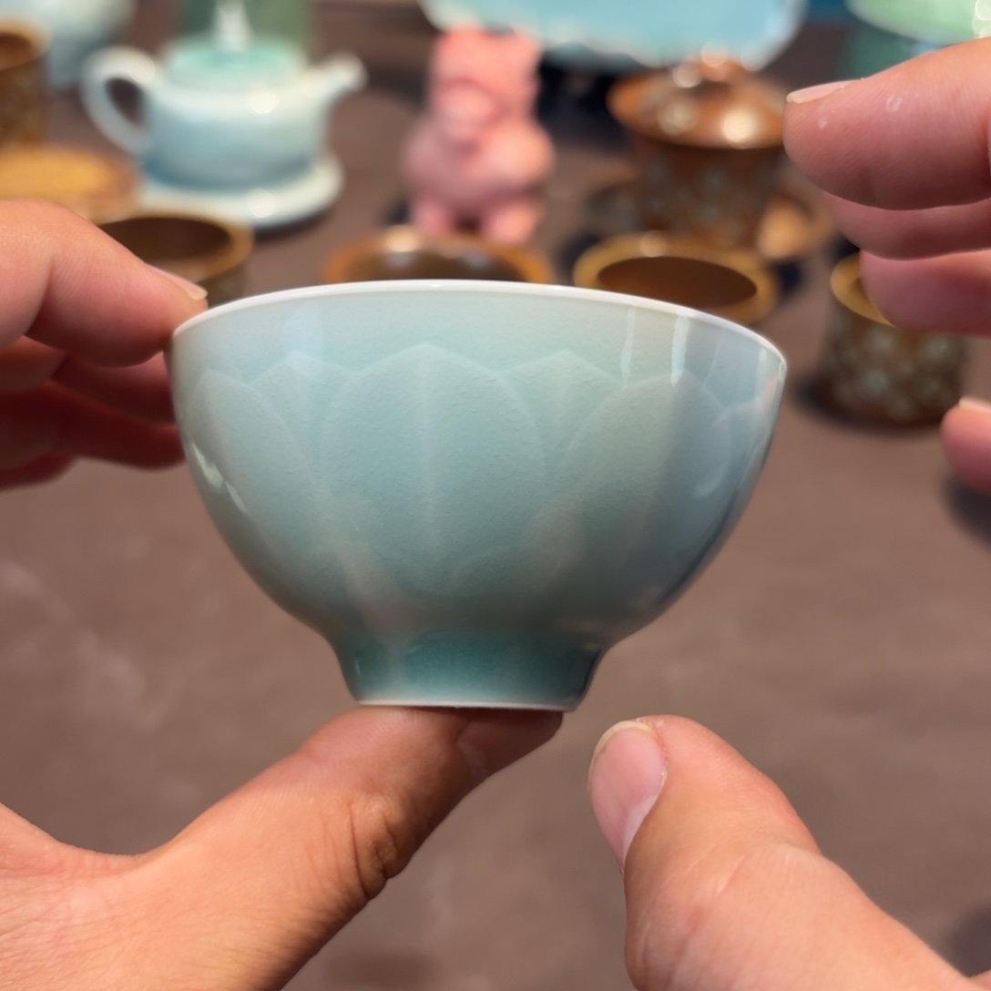 杯龙泉青瓷茶具微瑕