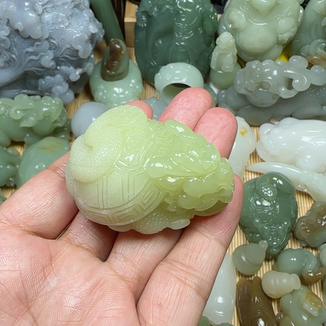 未镶嵌和田玉挂件
