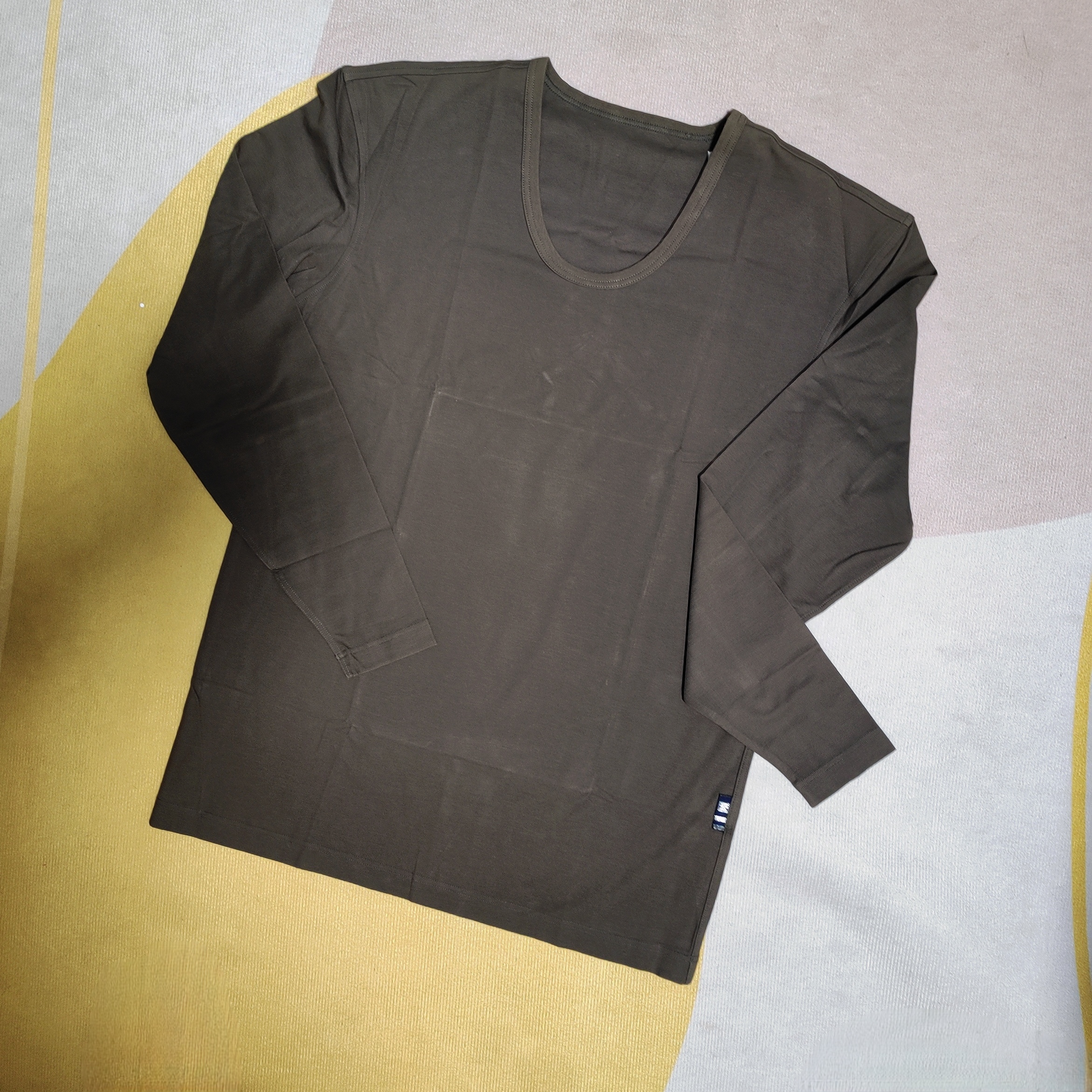 常规款秋季套头修身针织衫打底-木每43644