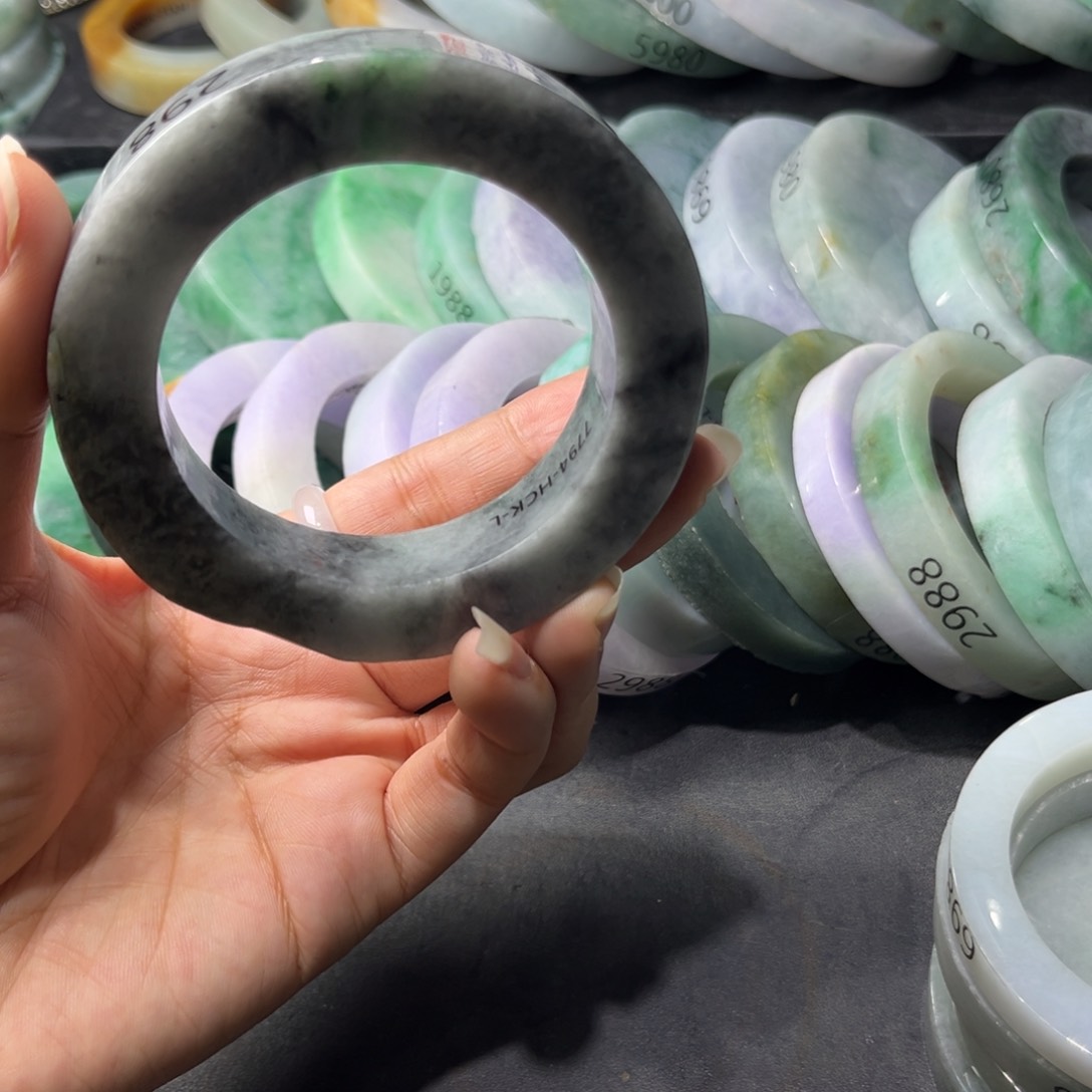 定制翡翠手镯未镶嵌