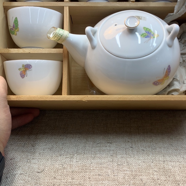 金瓷阁家的美丽瓷器