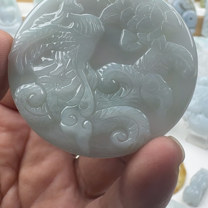 翡翠未镶嵌颈饰天然缅甸A货翡翠