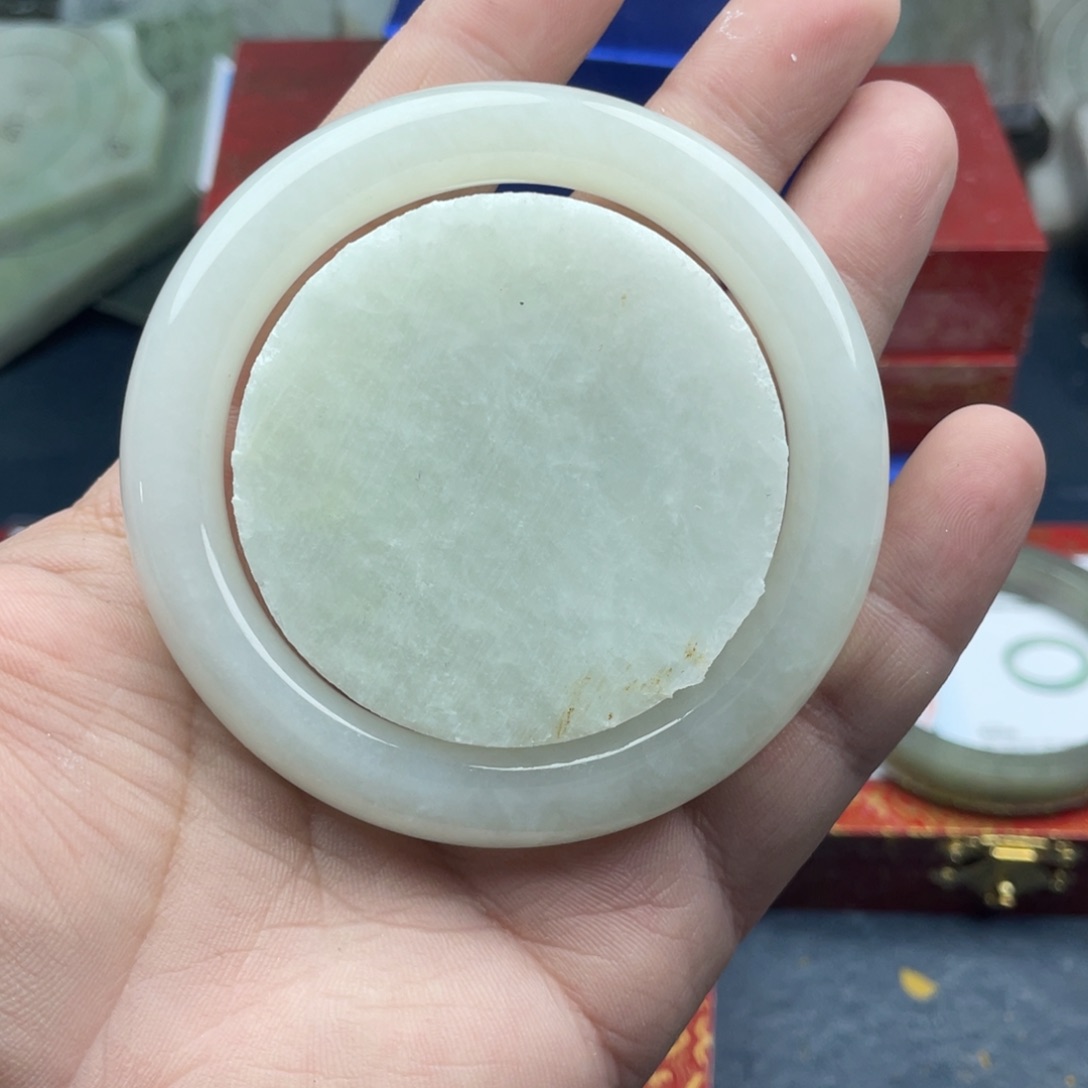 用***1和田玉未镶嵌珠宝奇石手镯套装