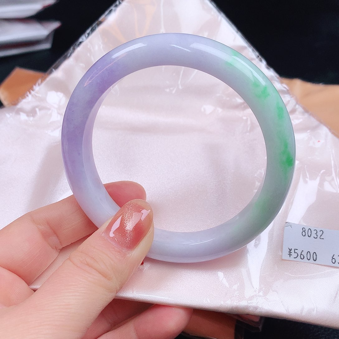 翡翠手镯未镶嵌我***瓜8032xxccv