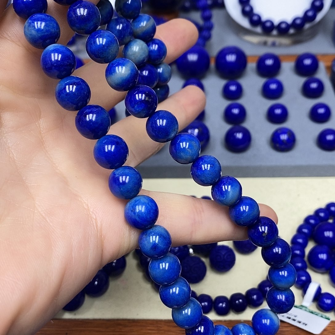 青金石未镶嵌颈饰