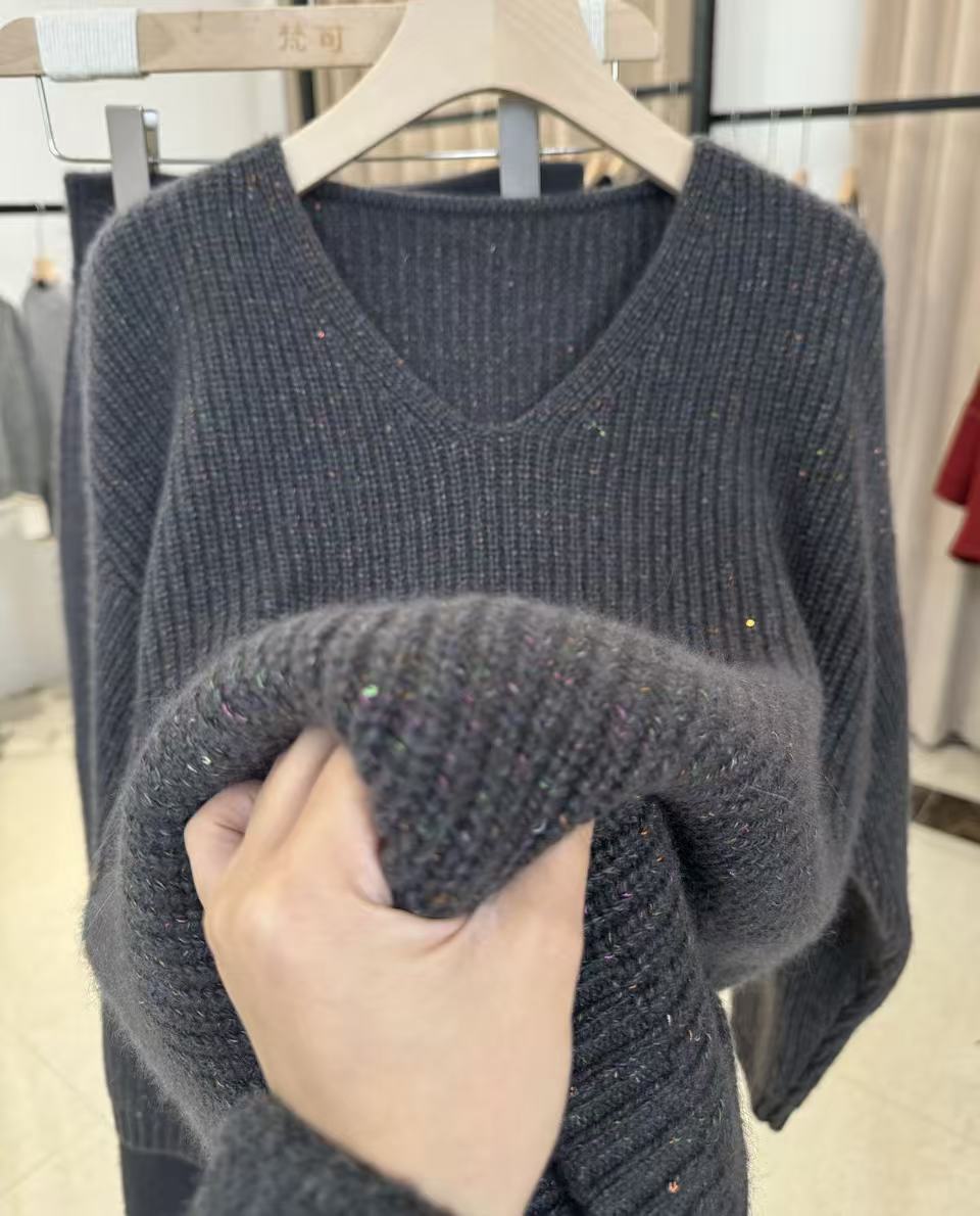 纯色冬季慵懒感重磅宽松型毛羊毛机械领针织衫女上衣
