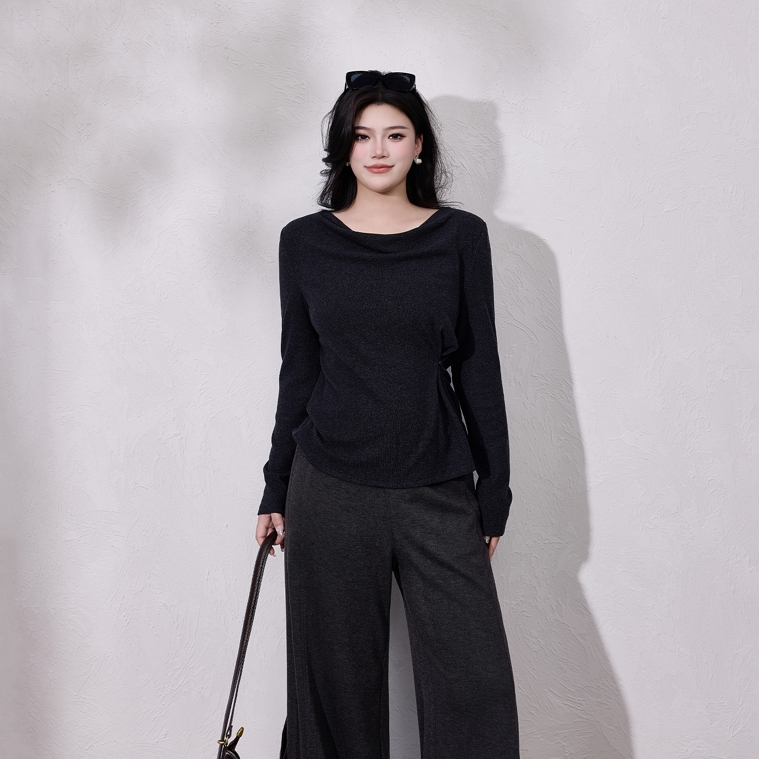 【心动时刻】蛋妹大码女装微胖mm秋冬百搭荡领针织衫上衣DM33357