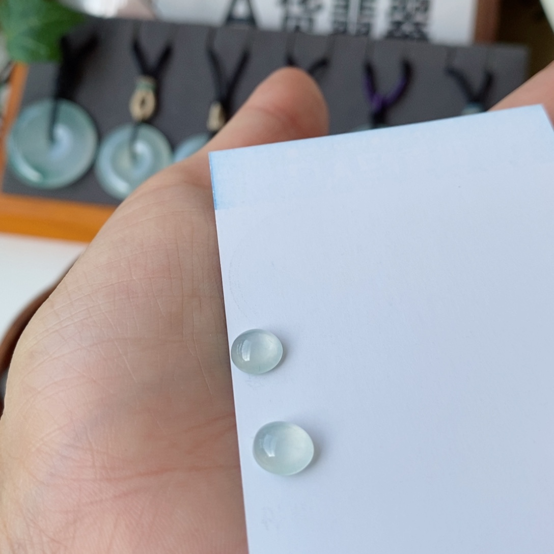 翡翠颈饰未镶嵌?**?天然的缅甸翡翠A