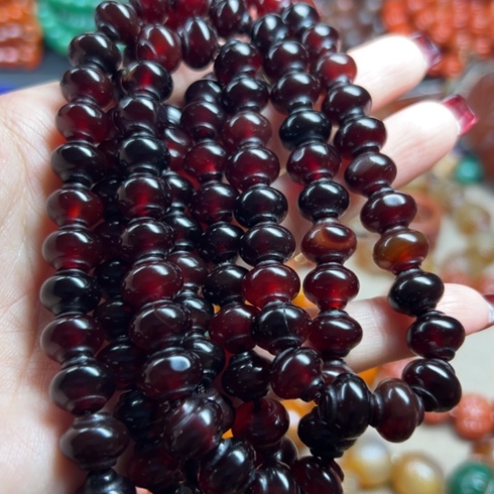 玛瑙/玉髓颈饰未镶嵌