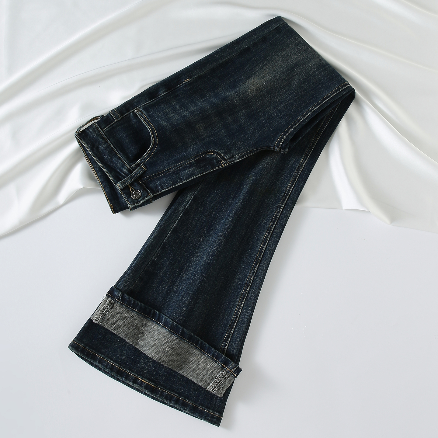 艾格美式深蓝色性感紧身马蹄裤女夏季2025新款高腰显瘦喇叭牛仔裤