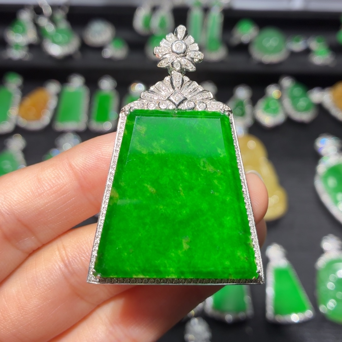 翡翠18K金镶嵌吊坠(不含链)127号