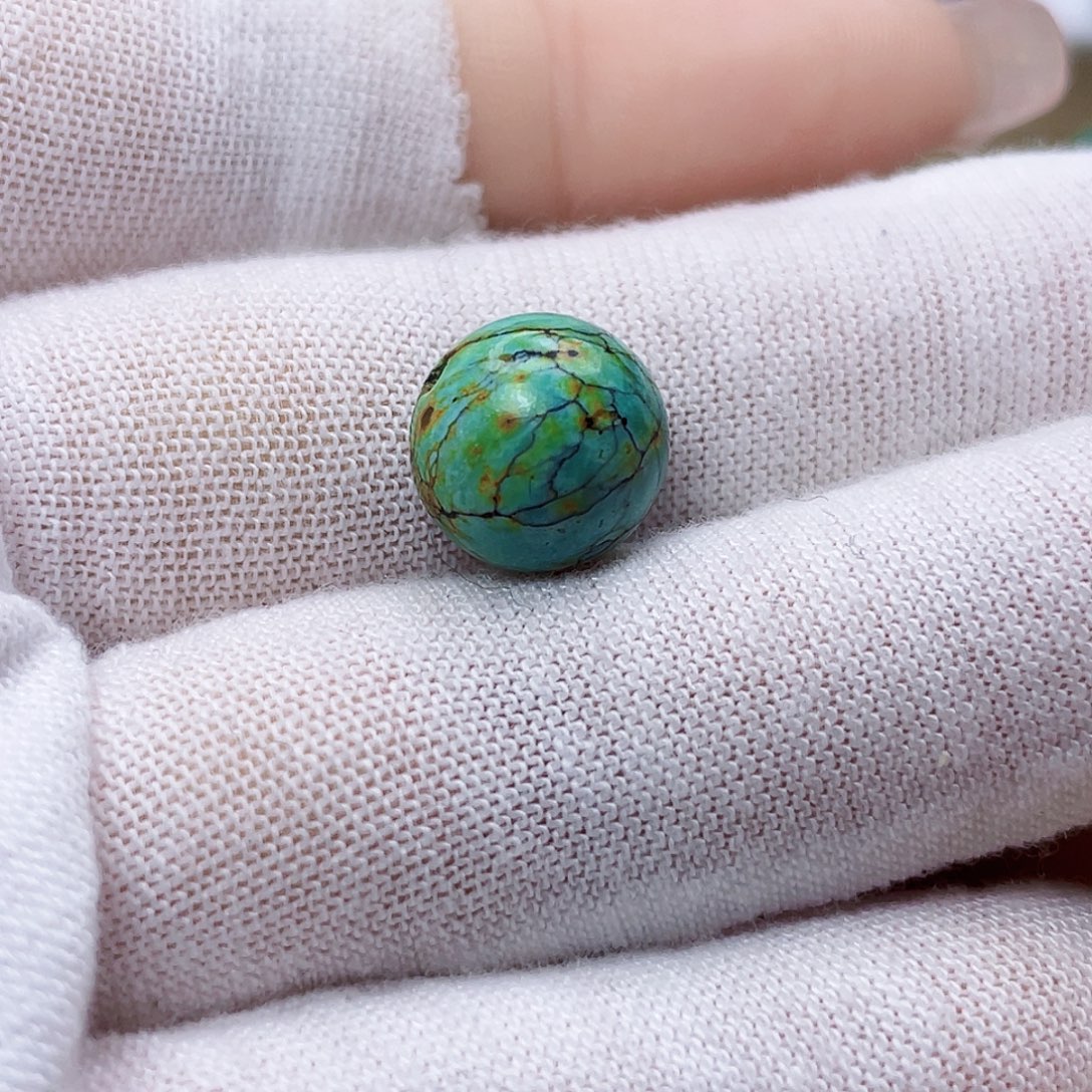 绿松石未镶嵌饰品