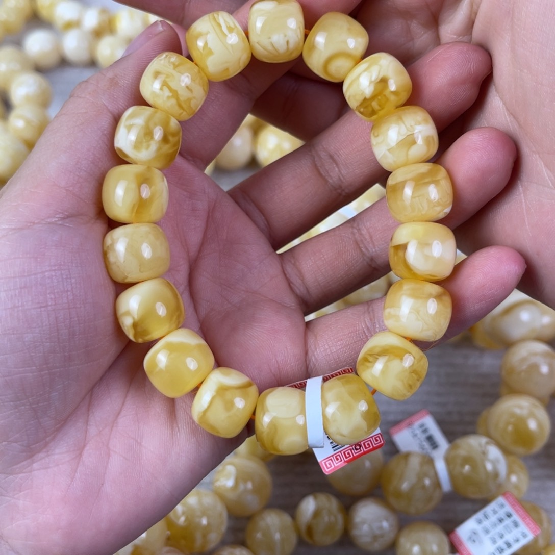 琥珀裸石未镶嵌宇尺寸13.4