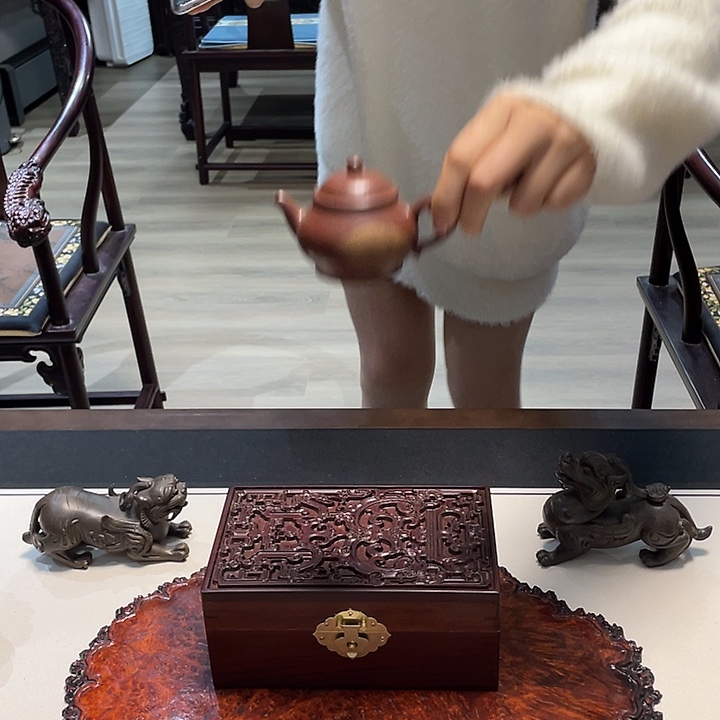 南***哥茶壶紫砂你在一起