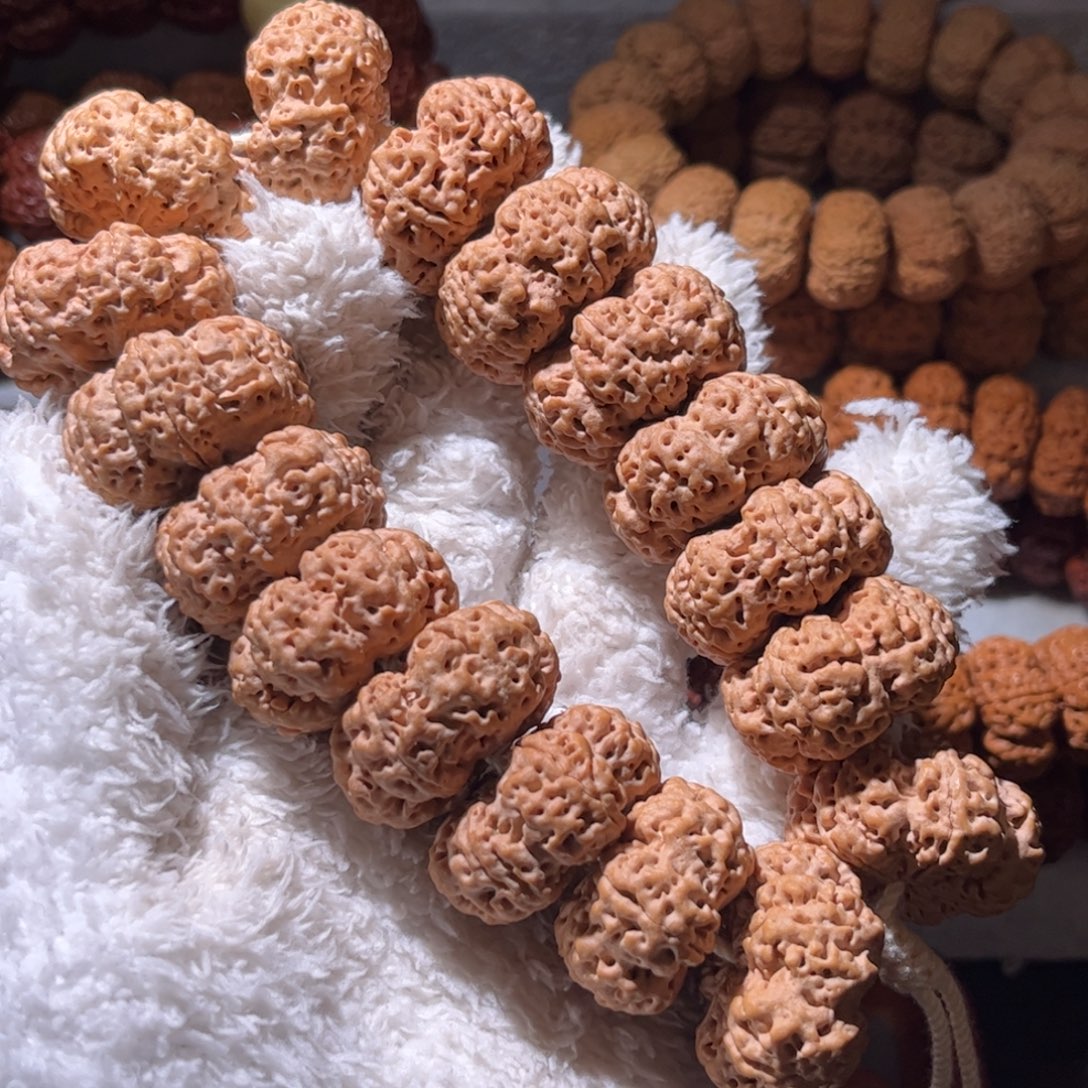 金刚菩提手串雪花扇面六瓣31尺寸