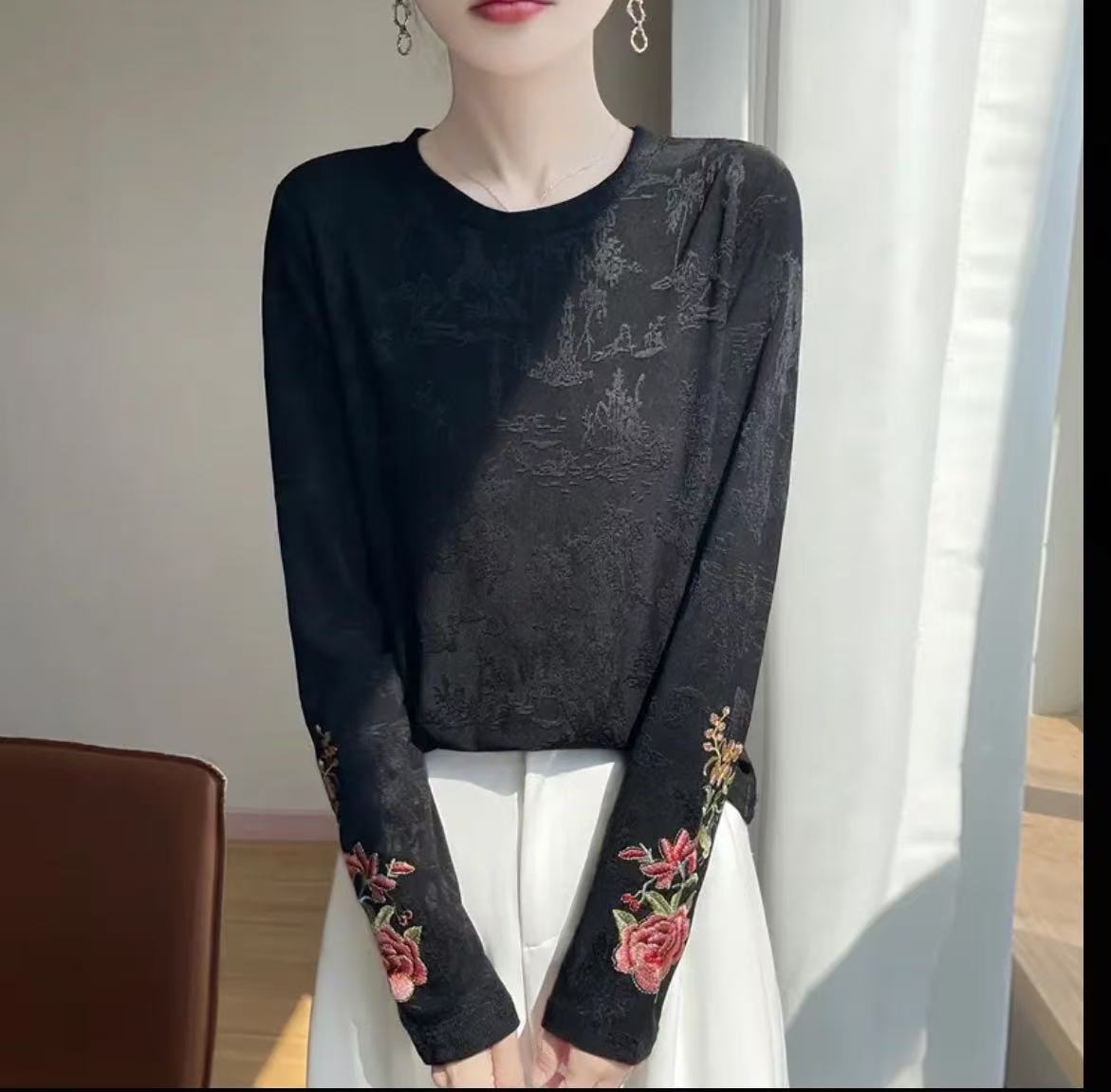 圆领长袖刺绣上衣衬衣女装针织白色高领镂空打底衬衫气质