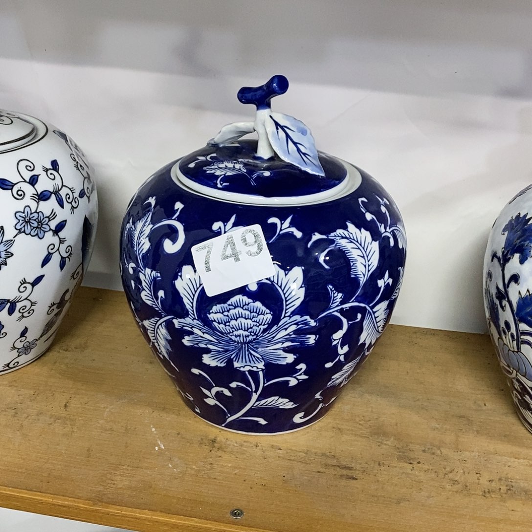【闪购商品】摆件苹果储物罐瓷器………………………………
