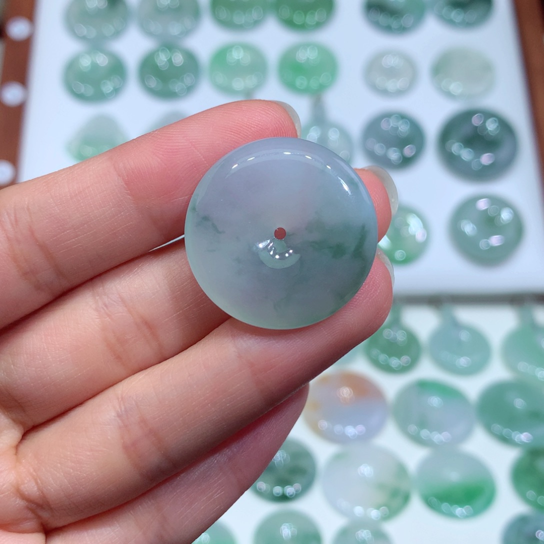 翡翠未镶嵌颈饰平安扣25