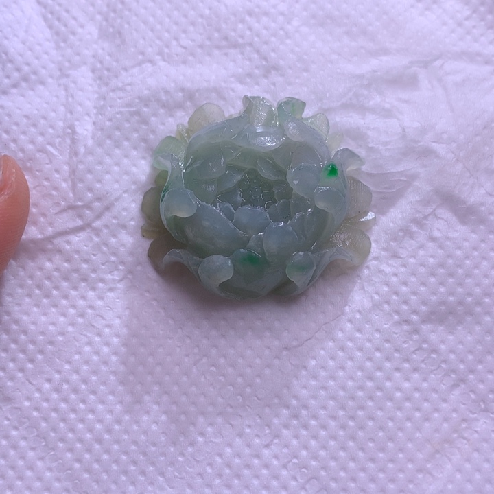 定制翡翠未镶嵌花花