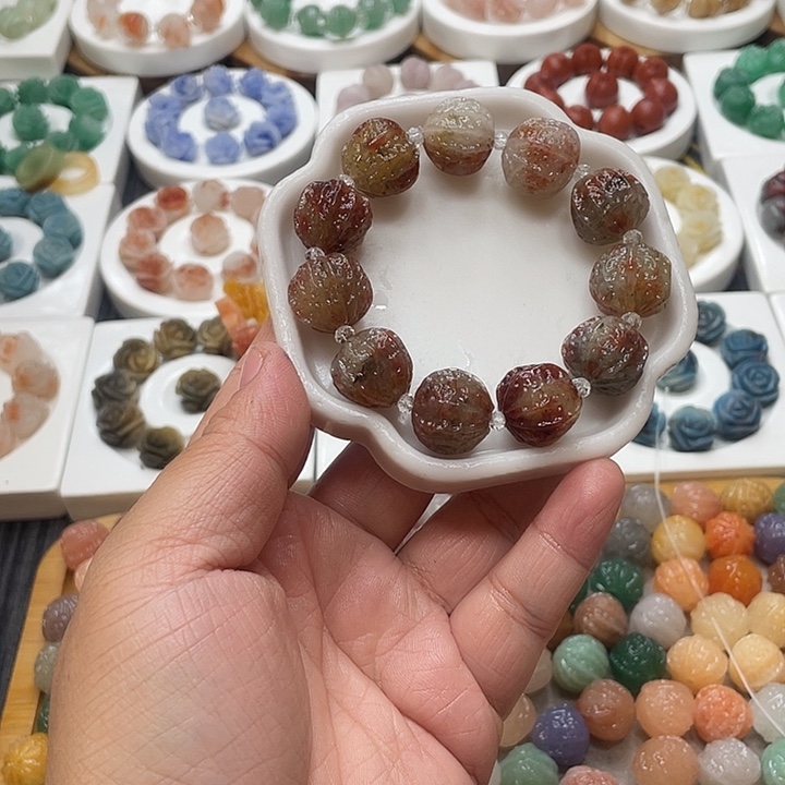 石英质玉（非洲翠）合金手串