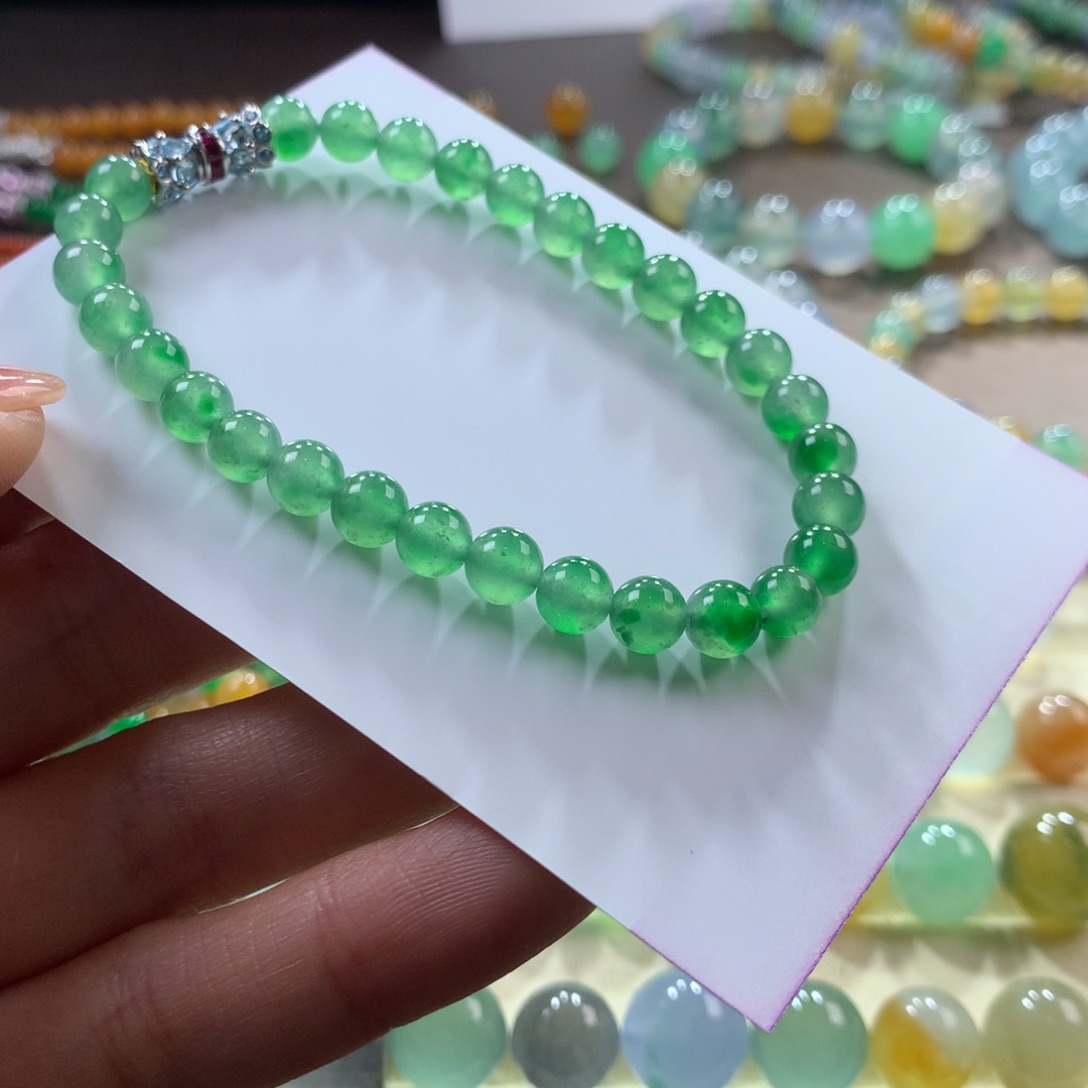 翡翠手链未镶嵌木那冰绿飘金丝绿卡6