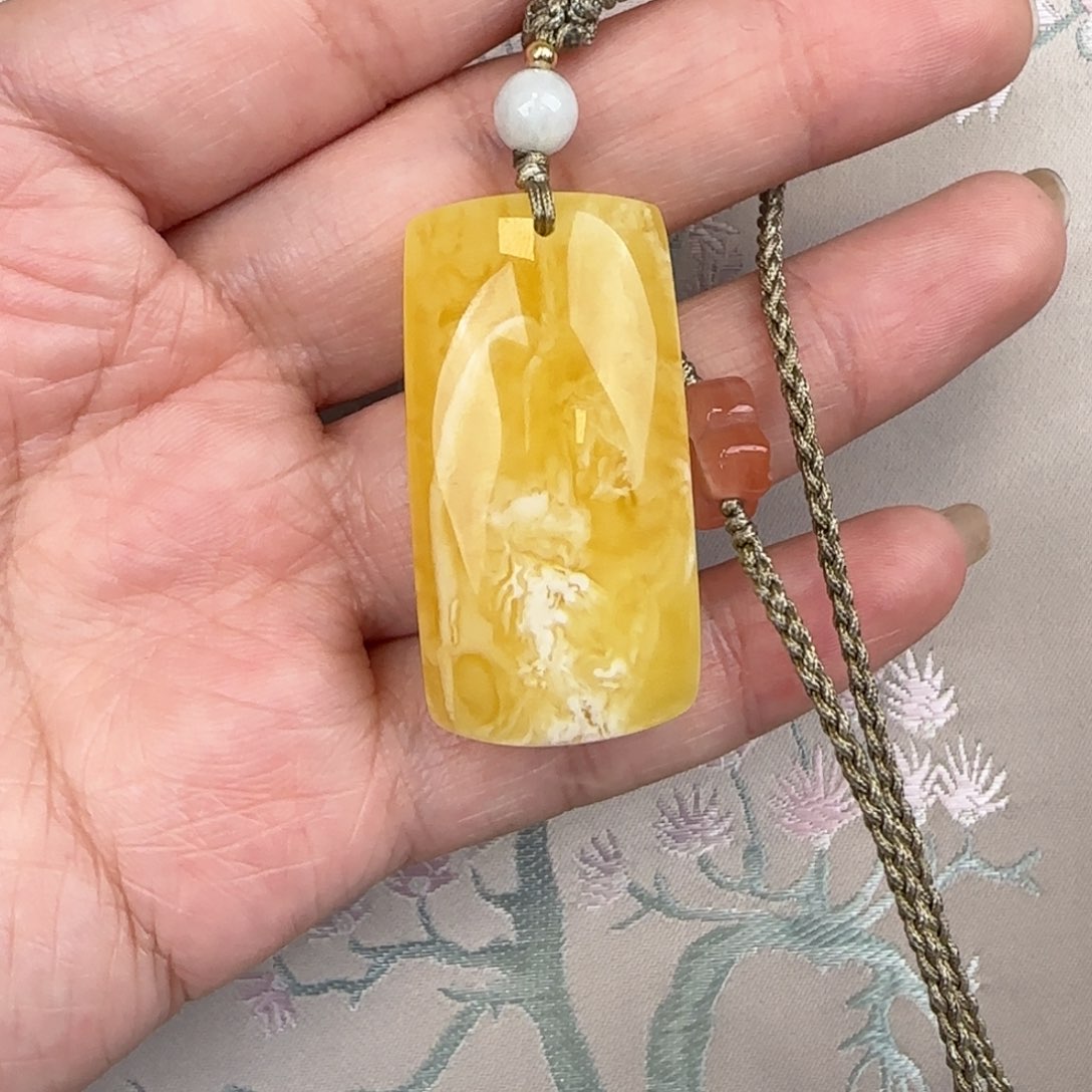 蜜蜡吊坠(赠链)未镶嵌