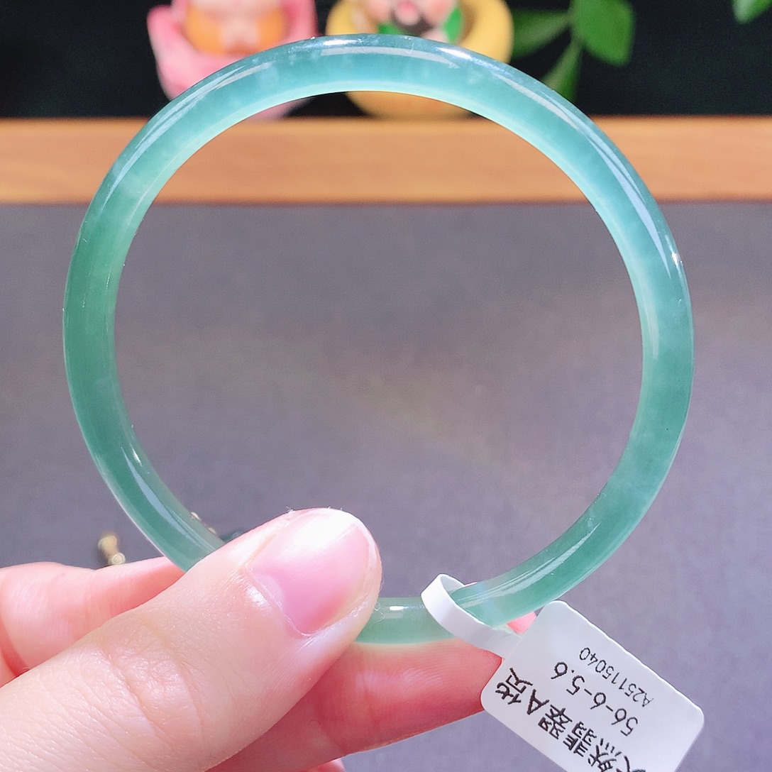 翡翠未镶嵌手镯天然翡翠