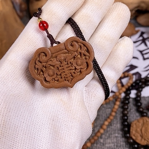 檀香木手串/手链老山檀香祥云如意锁吊坠