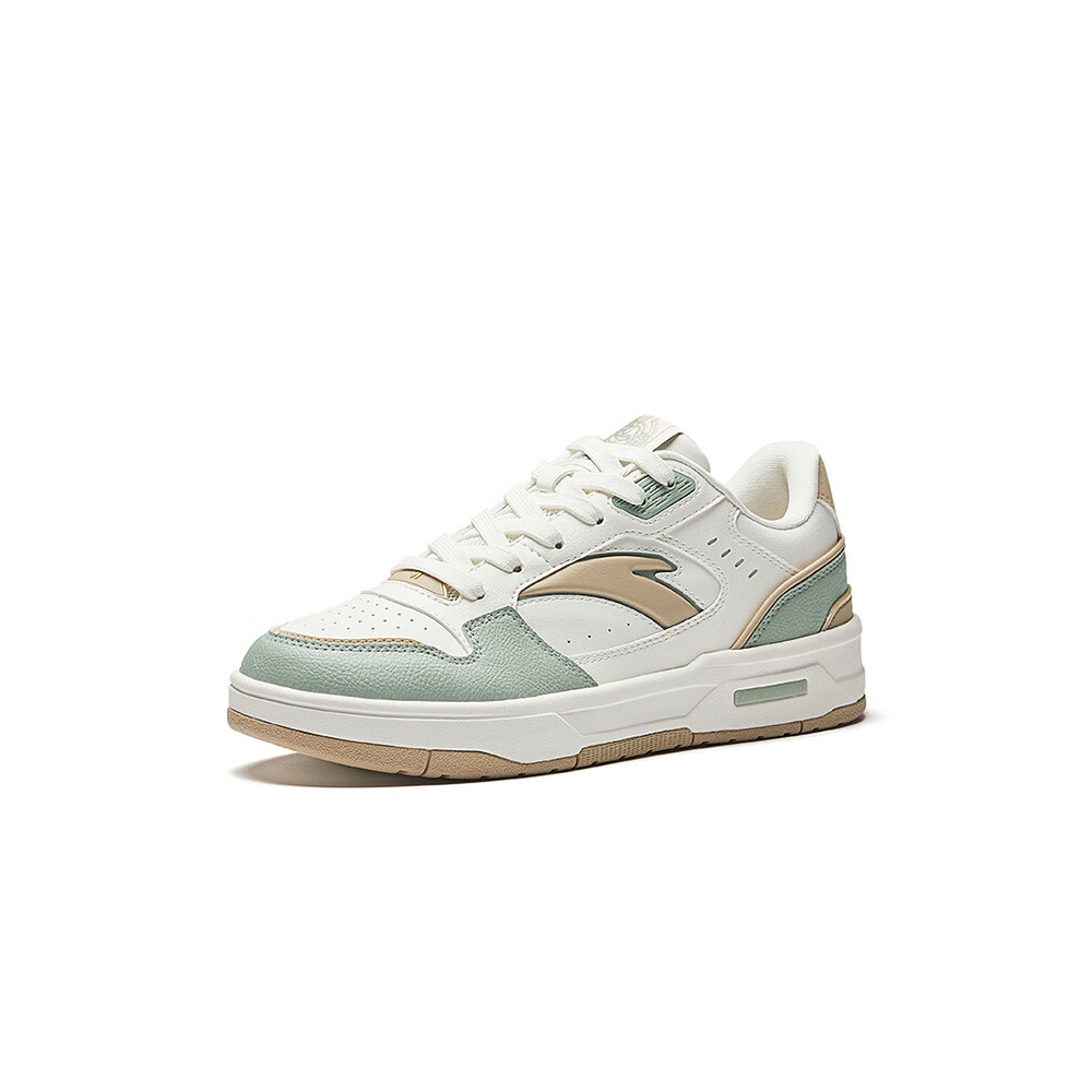 安踏烈焰丨王一博同款女鞋运动鞋2026春季潮流透气休闲板鞋122528