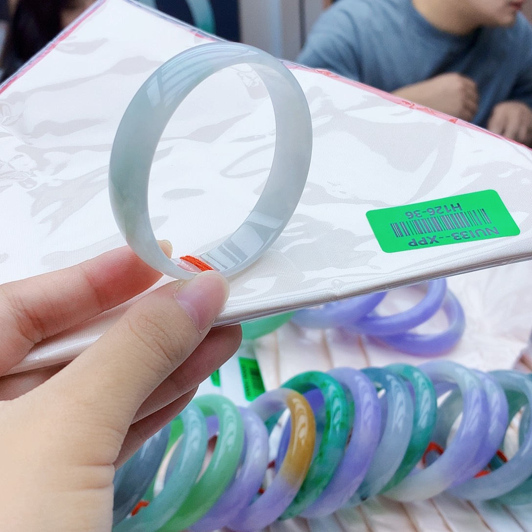 翡翠手镯未镶嵌g