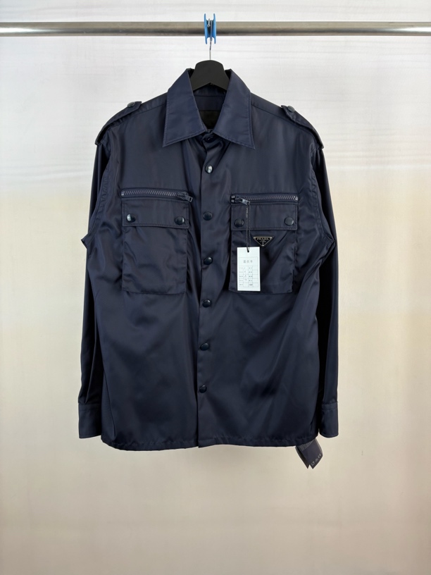 全新未使用 Prada/普拉达 尼龙钢标夹克外套/M码/M1257