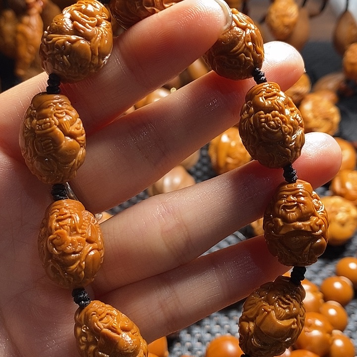 吊坠橄榄核未*名八方财神