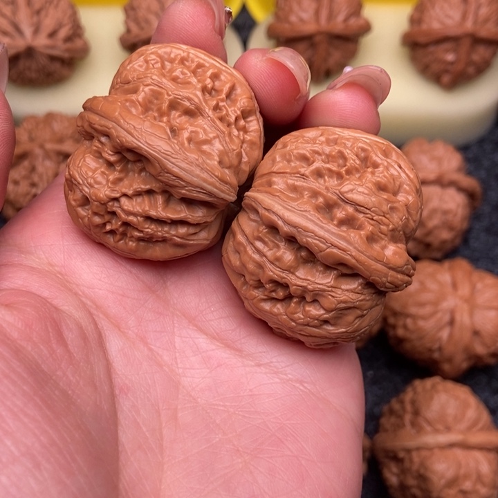 文玩核桃把件40原桩老树精品元宝