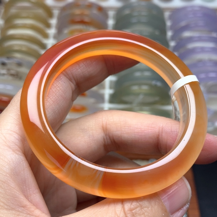 玛瑙/玉髓手镯未镶嵌