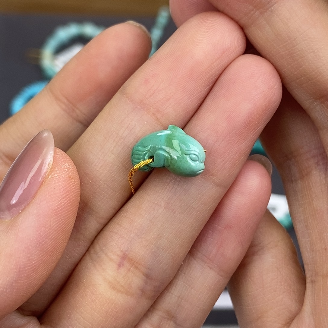 绿松石未镶嵌珠宝奇石