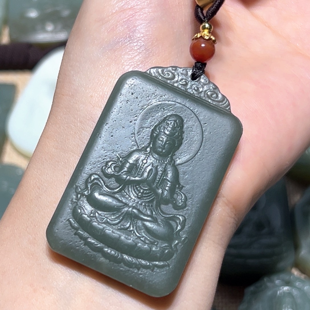 强***和田玉未镶嵌颈饰