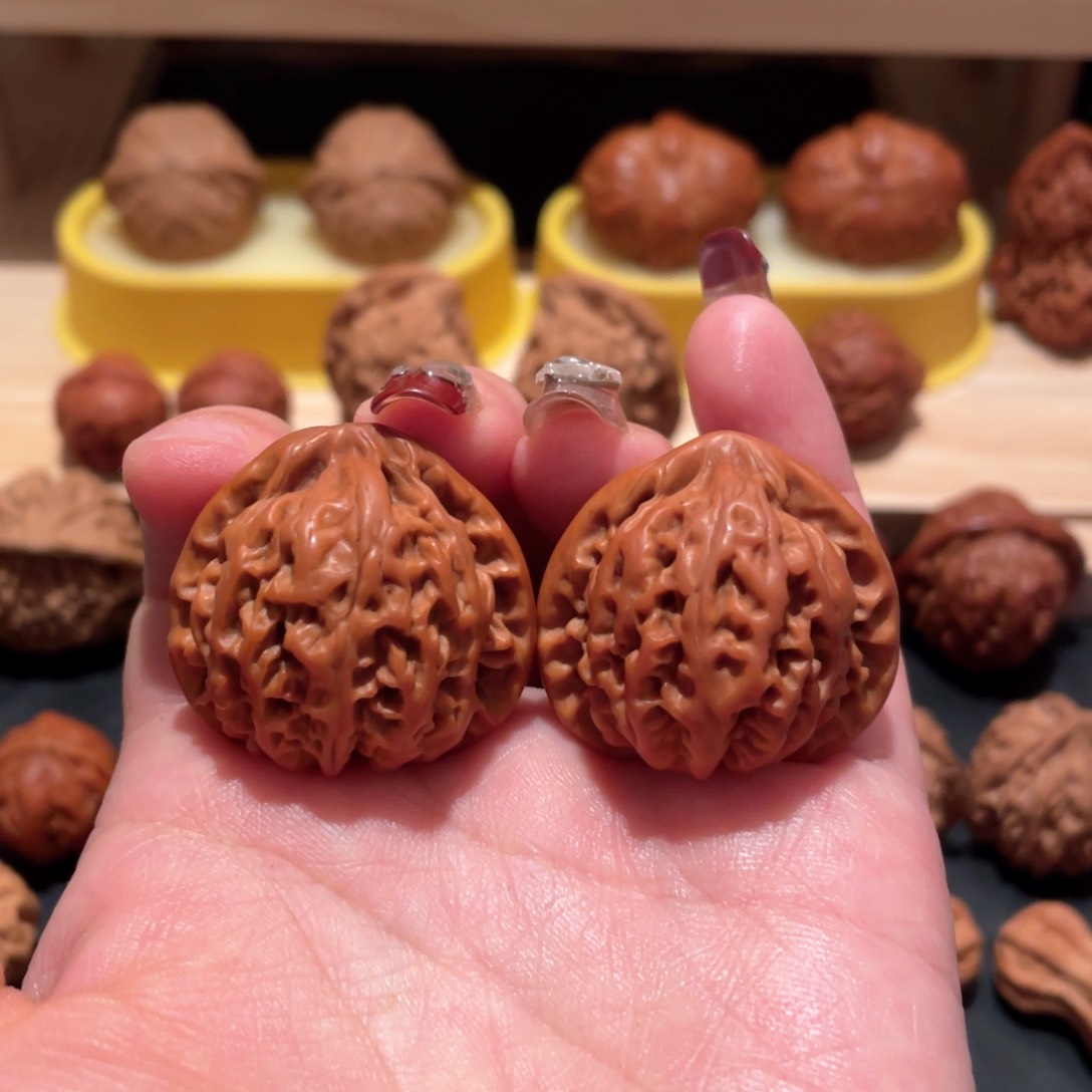 文玩核桃吊坠宫灯