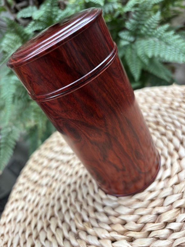 纯手工小叶紫檀茶叶罐