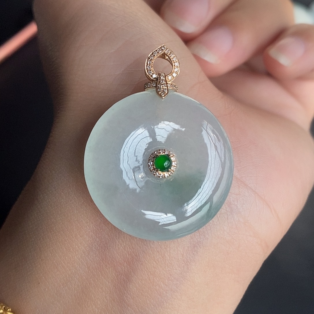 翡翠颈饰18K金镶嵌翡翠首饰