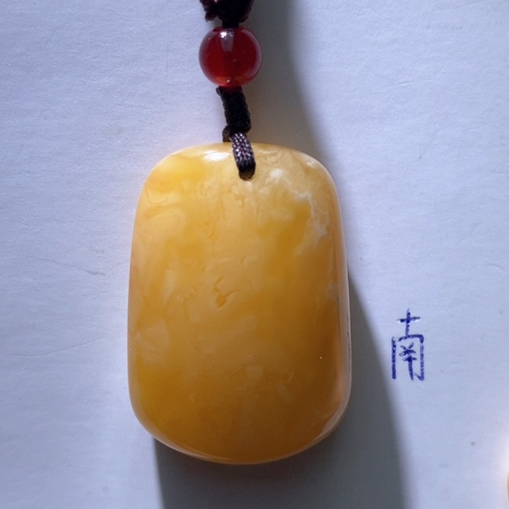 琥珀珠宝奇石未镶嵌春**?