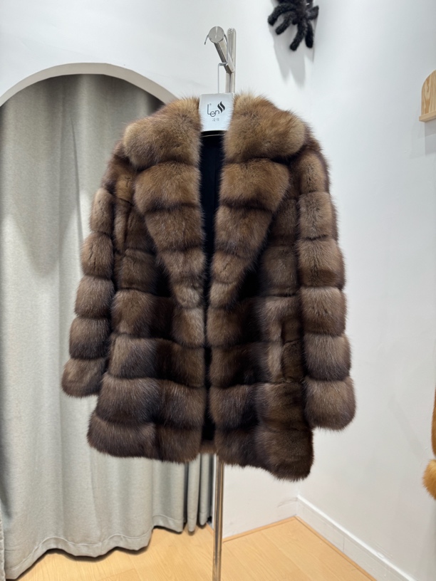 京蓝稀奢女装西服领外套