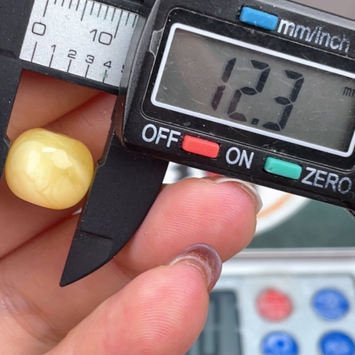 琥珀裸石未镶嵌微瑕953