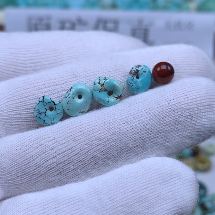 南红玛瑙未镶嵌珠宝奇石